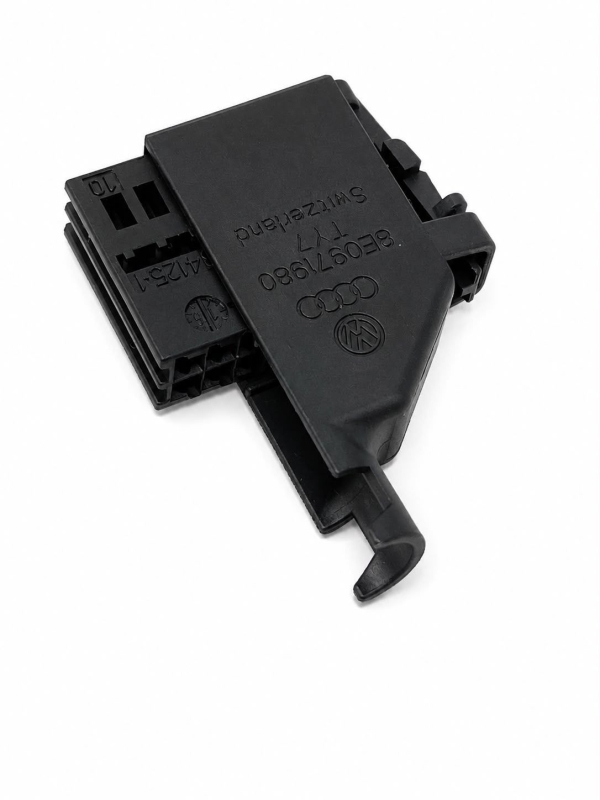 10 poliges Steckergehäuse 8E0 971 980 für VW Audi Seat Skoda